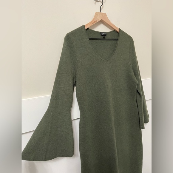 Talbots Pure Merino Wool Flare Sleeve Shift Army Green Dress Size Medium - Picture 8 of 8